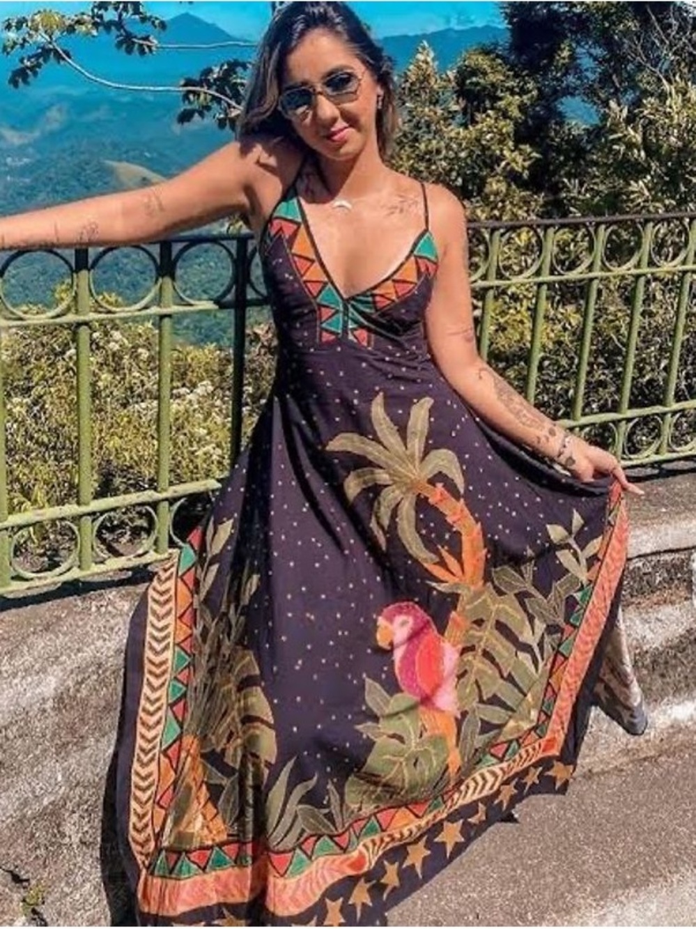 FARM Rio Ararueiro Dress - Picture 3 of 8